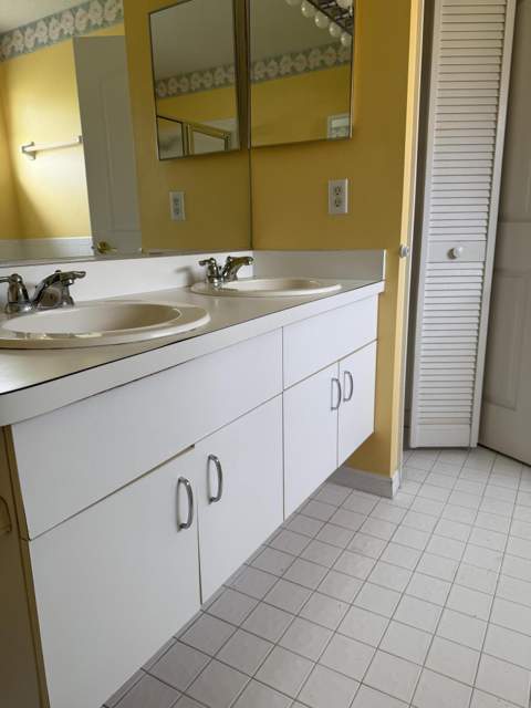 382 NW Sherry Lane, Port St. Lucie FL - photo 9 of 51