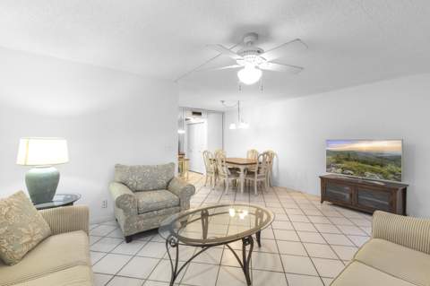 1145 Cambridge G, Deerfield Beach FL - photo 7 of 56