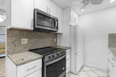 1145 Cambridge G, Deerfield Beach FL - photo 11 of 56