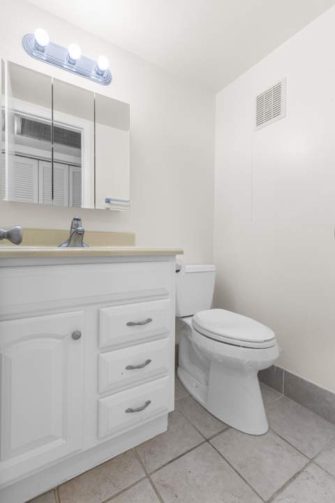 1145 Cambridge G, Deerfield Beach FL - photo 20 of 56