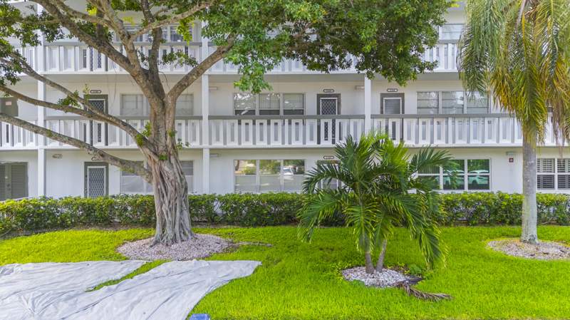 1 bedroom Condominium at 1145 Cambridge G, Cambridge G Condo, Deerfield Beach — photo 3