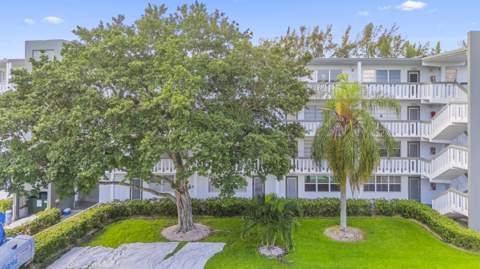 1145 Cambridge G, Deerfield Beach FL - photo 21 of 56