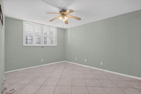 2731 NE 14th St Causeway #702, Pompano Beach FL - photo 23 of 39
