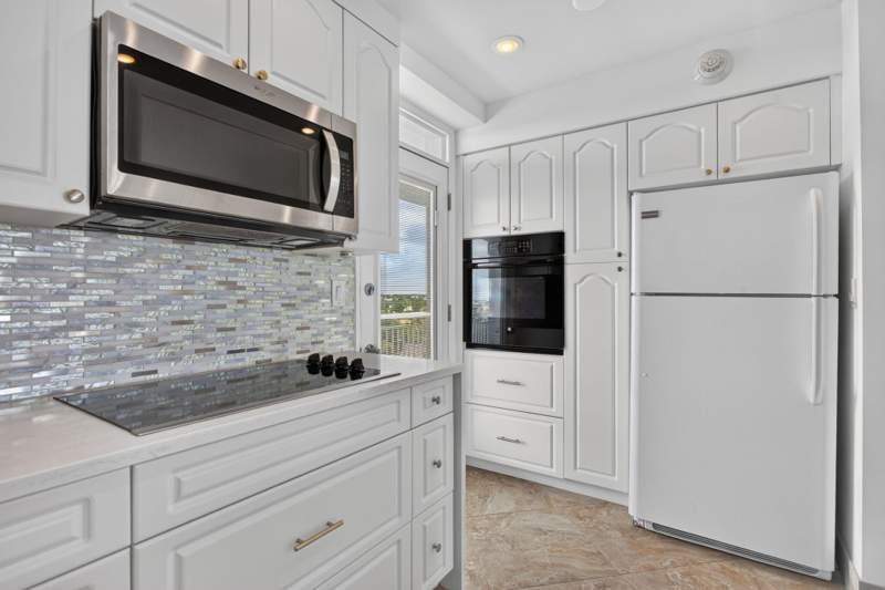 1 bedroom Condominium at 1920 S Ocean Drive #708, Atlantic Towers Co-Op, Fort Lauderdale — photo 4