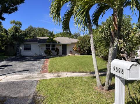 9596 Richmond Circle, Boca Raton FL - photo 9 of 10