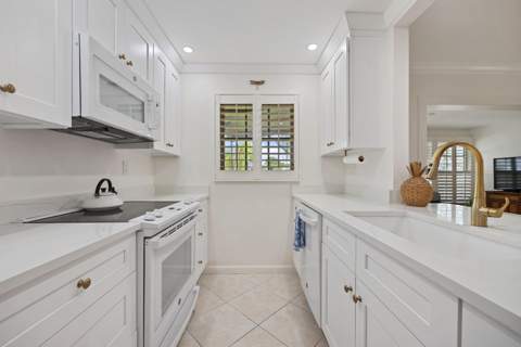 1082 North Drive #B, Delray Beach FL - photo 7 of 20