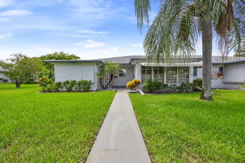 1 bedroom Condominium at 1082 North Drive #B, High Point Of Delray Sec 5 Condo, Delray Beach — photo 2