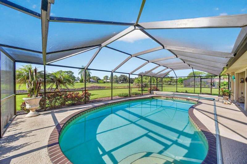 3 bedroom Single Family Residence at 4842 SW BIMINI Circle, MID-RIVERS YACHT AND COUNTRY CLUB (AKA EVERGREEN C, Palm City — photo 4