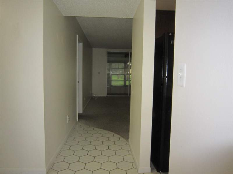 1 bedroom Condominium at 6150 NW 62nd Street #107, Bermuda Club Four Condo, Tamarac — photo 3