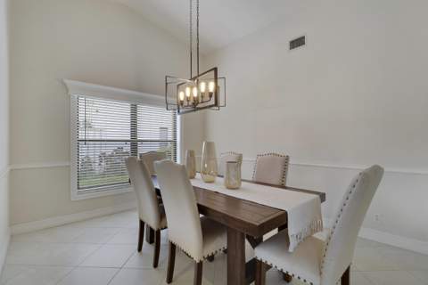6577 Woodloch Court, Jupiter FL - photo 6 of 34