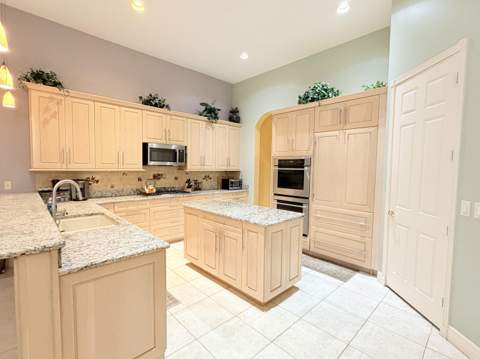 8041 E Via Grande, Boynton Beach FL - photo 19 of 27
