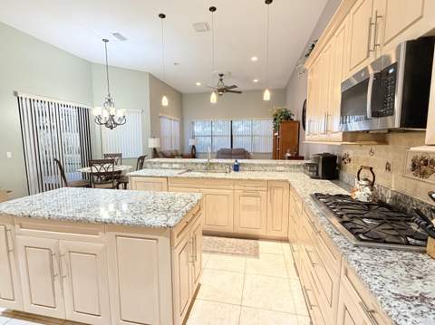 8041 E Via Grande, Boynton Beach FL - photo 21 of 27
