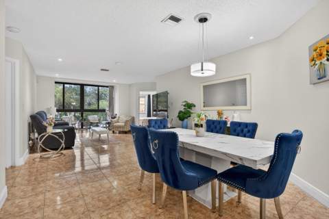 4151 Coral Tree Circle #251, Coconut Creek FL - photo 13 of 37