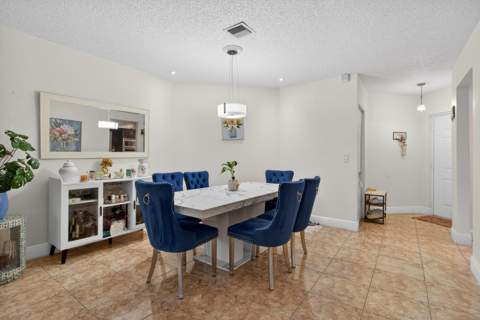 4151 Coral Tree Circle #251, Coconut Creek FL - photo 14 of 37