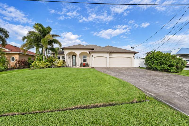 4 bedroom Single Family Residence at 2449 SW Gay Circle, Port St Lucie Section 35, Port St. Lucie — photo 2