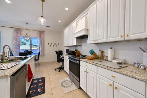 2449 SW Gay Circle, Port St. Lucie FL - photo 21 of 51