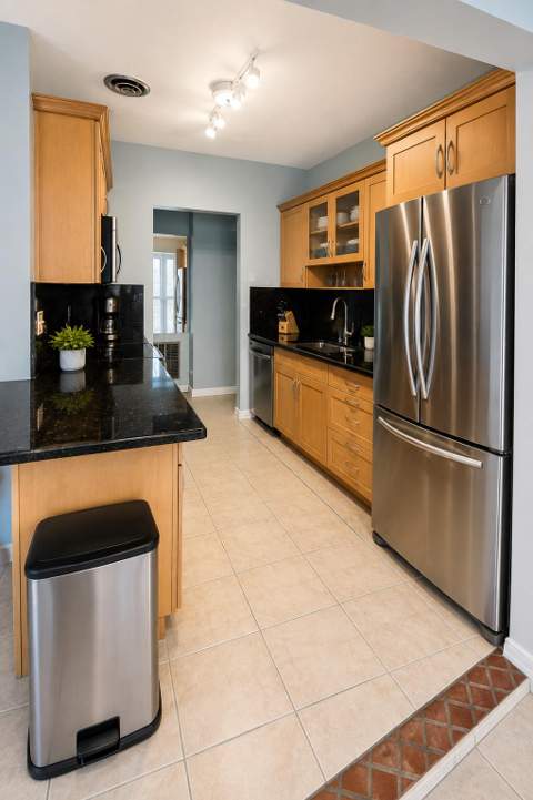 2041 SW 23rd Avenue, Fort Lauderdale FL - photo 16 of 32