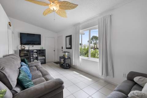 565 SW Cherryhill Road, Port St. Lucie FL - photo 6 of 21