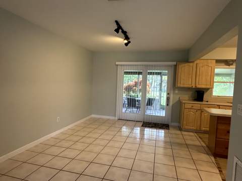 258 SW Bridgeport Drive, Port St. Lucie FL - photo 16 of 28