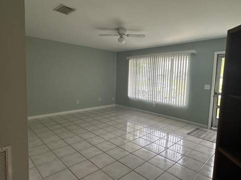 258 SW Bridgeport Drive, Port St. Lucie FL - photo 15 of 28