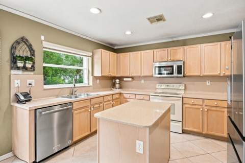 4151 NW 62nd Drive, Coconut Creek FL - photo 12 of 47