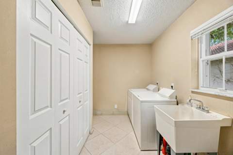 4151 NW 62nd Drive, Coconut Creek FL - photo 15 of 47