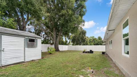 565 SW Cherryhill Road, Port St. Lucie FL - photo 20 of 21
