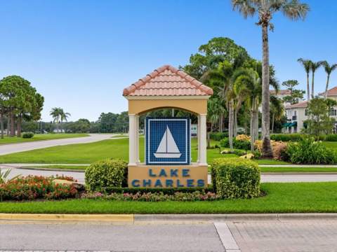 688 SW Lake Charles Circle, Port St. Lucie FL - photo 6 of 64