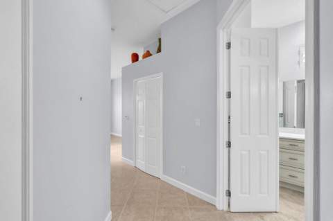 688 SW Lake Charles Circle, Port St. Lucie FL - photo 23 of 64