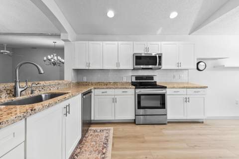 11163 Mandalay Way, Boynton Beach FL - photo 8 of 28