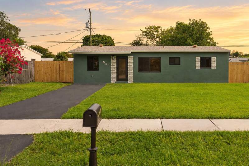3 bedroom Single Family Residence at 321 NE 59th Street, Collier Estates 1st Add, Oakland Park — photo 2