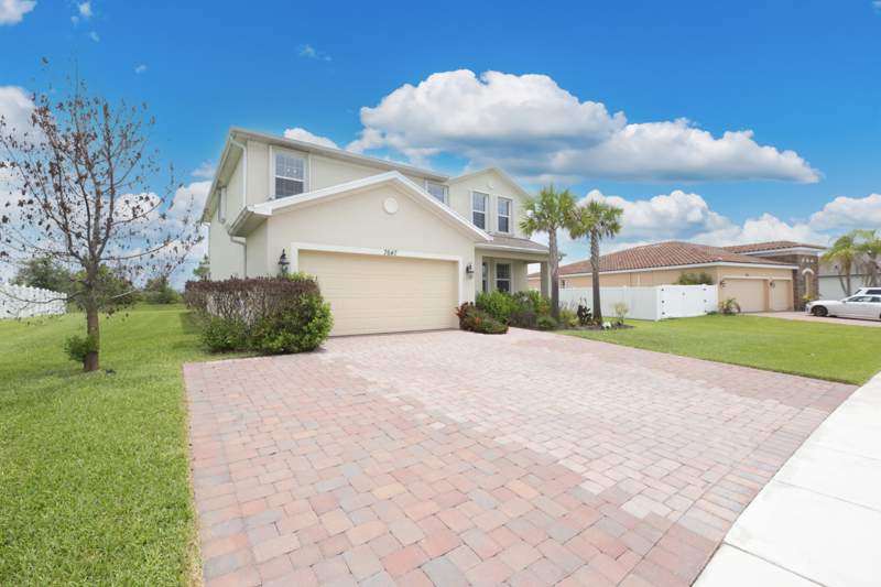 5 bedroom Single Family Residence at 7647 NW Old Grove Lane, Copper Creek, Port St. Lucie — photo 4