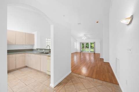 12838 Hampton Lakes Circle, Boynton Beach FL - photo 8 of 33