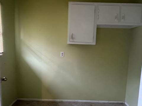 258 SW Bridgeport Drive, Port St. Lucie FL - photo 7 of 28