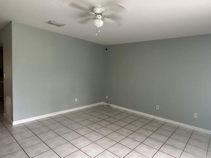 3 bedroom Single Family Residence at 258 SW Bridgeport Drive, Port St Lucie Section 42 1st Replat, Port St. Lucie — photo 3