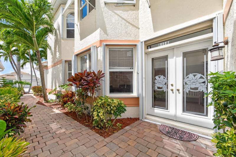 4 bedroom Single Family Residence at 120 Pepper Lane, Bay Tree, Jensen Beach — photo 4