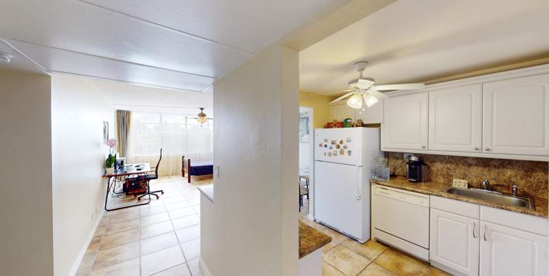 1 bedroom Condominium at 2771 Taft Street #302, Watergate Condominium No 2, Hollywood — photo 2