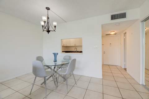 7081 Environ Boulevard #343, Lauderhill FL - photo 14 of 54