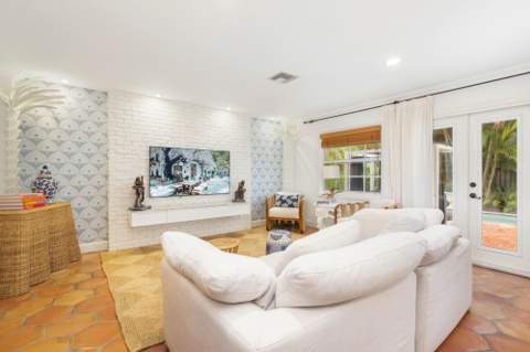 332 Pilgrim Road, West Palm Beach FL - photo 16 of 40