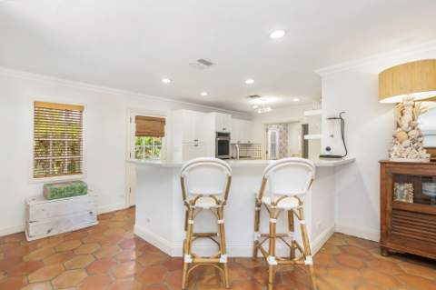 332 Pilgrim Road, West Palm Beach FL - photo 15 of 40