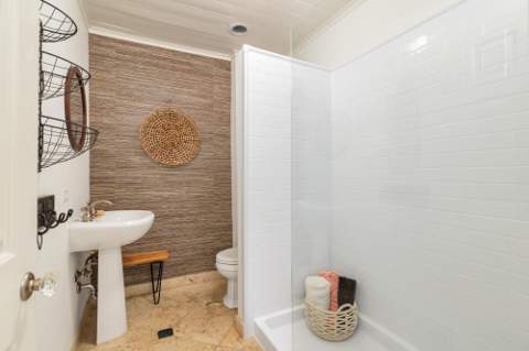 332 Pilgrim Road, West Palm Beach FL - photo 24 of 40