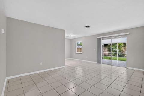 1058 Fernlea Drive, West Palm Beach FL - photo 8 of 49