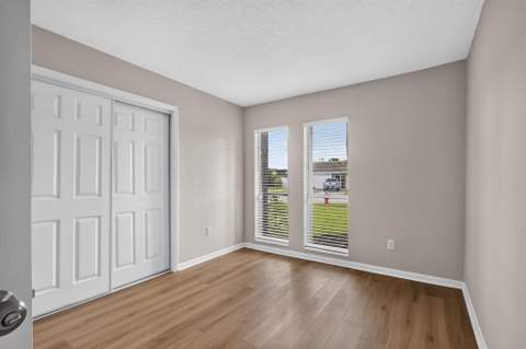 1058 Fernlea Drive, West Palm Beach FL - photo 16 of 49