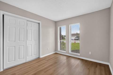 1058 Fernlea Drive, West Palm Beach FL - photo 17 of 49