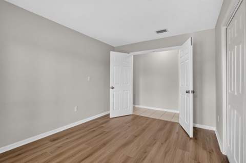 1058 Fernlea Drive, West Palm Beach FL - photo 19 of 49