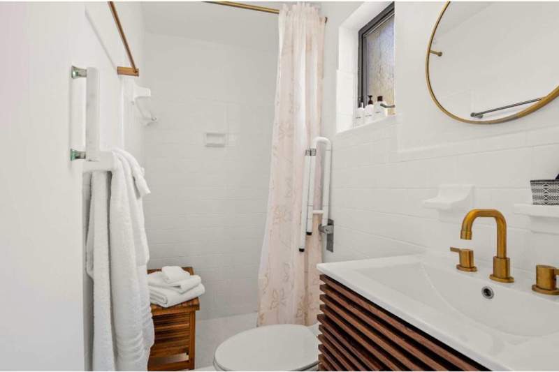 5 bedroom Single Family Residence at 968 Allendale Road, West Palm Beach, West Palm Beach — photo 5