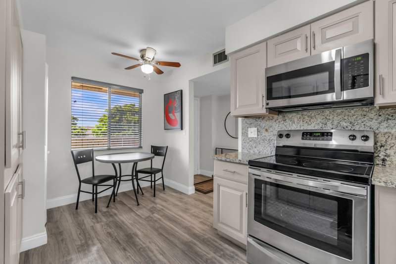 2 bedroom Condominium at 7267 Huntington Lane #403, Huntington Lakes Sec Three Condos, Delray Beach — photo 4