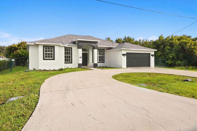 5 bedroom Single Family Residence at 3641 SW San Benito Street, Port St Lucie Section 22, Port St. Lucie — photo 5