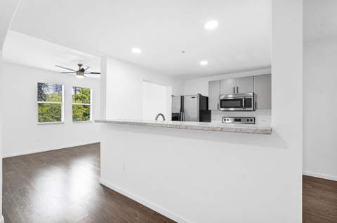 533 NE 3rd Avenue #230, Fort Lauderdale FL - photo 8 of 69