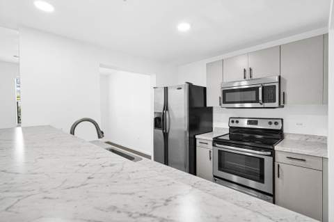 533 NE 3rd Avenue #230, Fort Lauderdale FL - photo 19 of 69